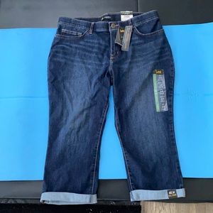Lee flex motion size 14p Capri jeans